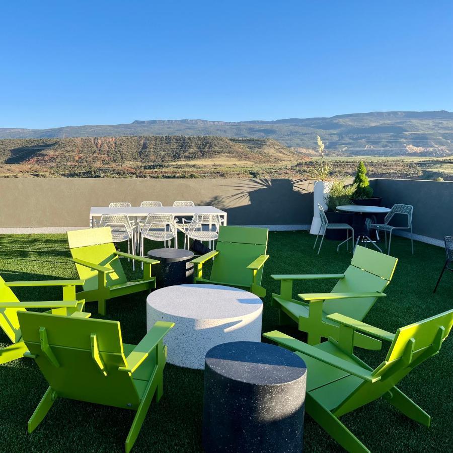 Skyview Hotel Torrey Dış mekan fotoğraf
