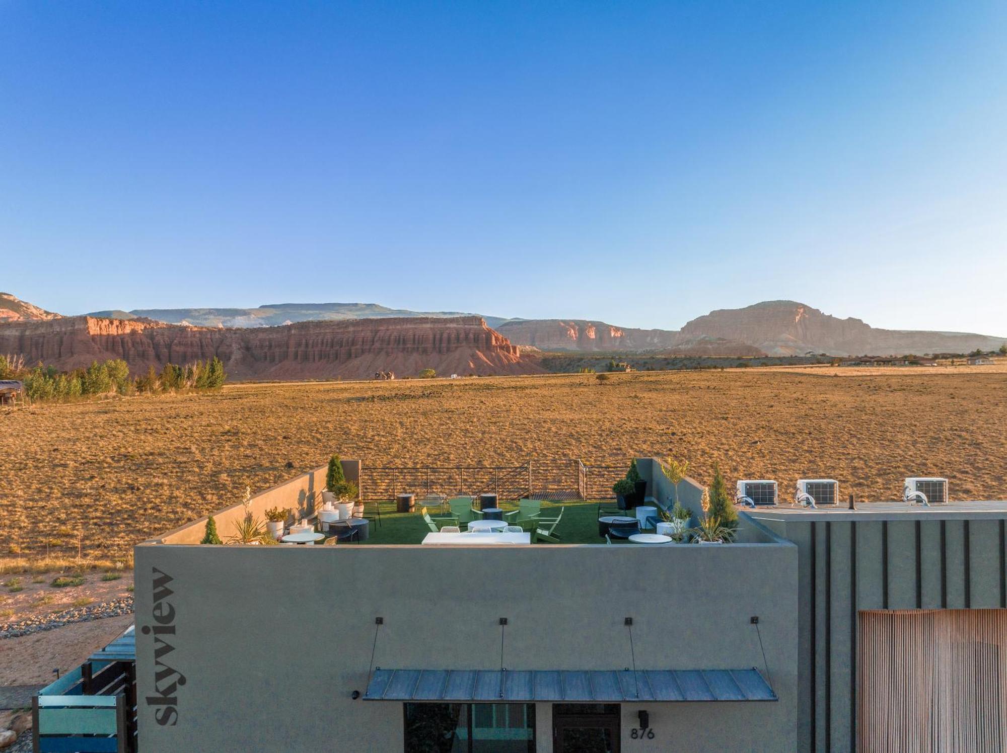 Skyview Hotel Torrey Dış mekan fotoğraf